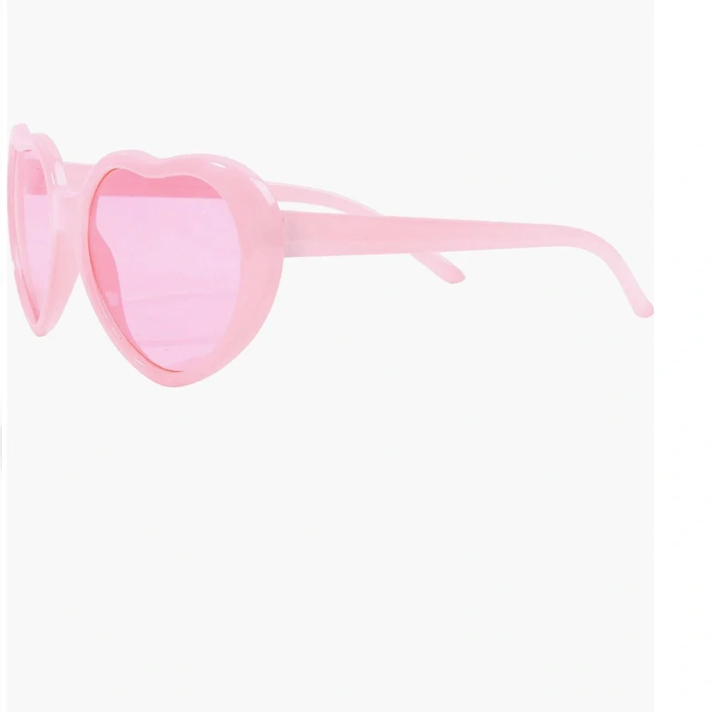 NWT Miss Gwen’s OMG Accessories Sunglasses & Hard Case Unicorn Set with handle.